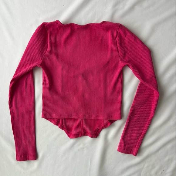 ASOS Designs Fuchsia Ribbed Crop Top - Picture 3 of 7